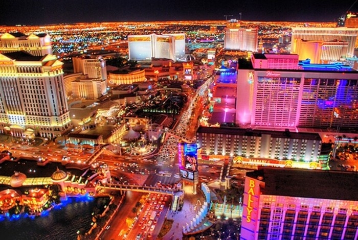 Казино-отели на улицах Лас-Вегаса