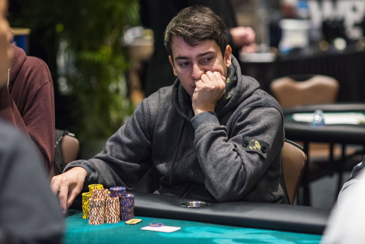 неопытный игрок в покер