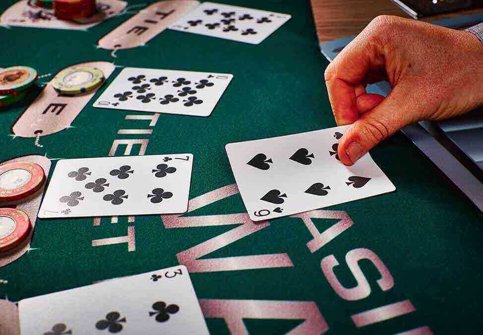 Процесс игры Casino War