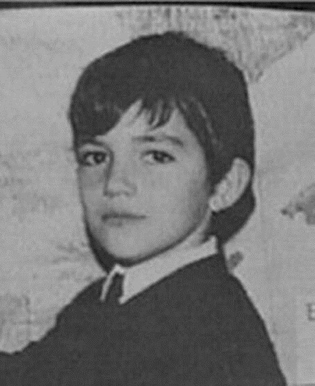 Антонио Эсфандиари в детстве