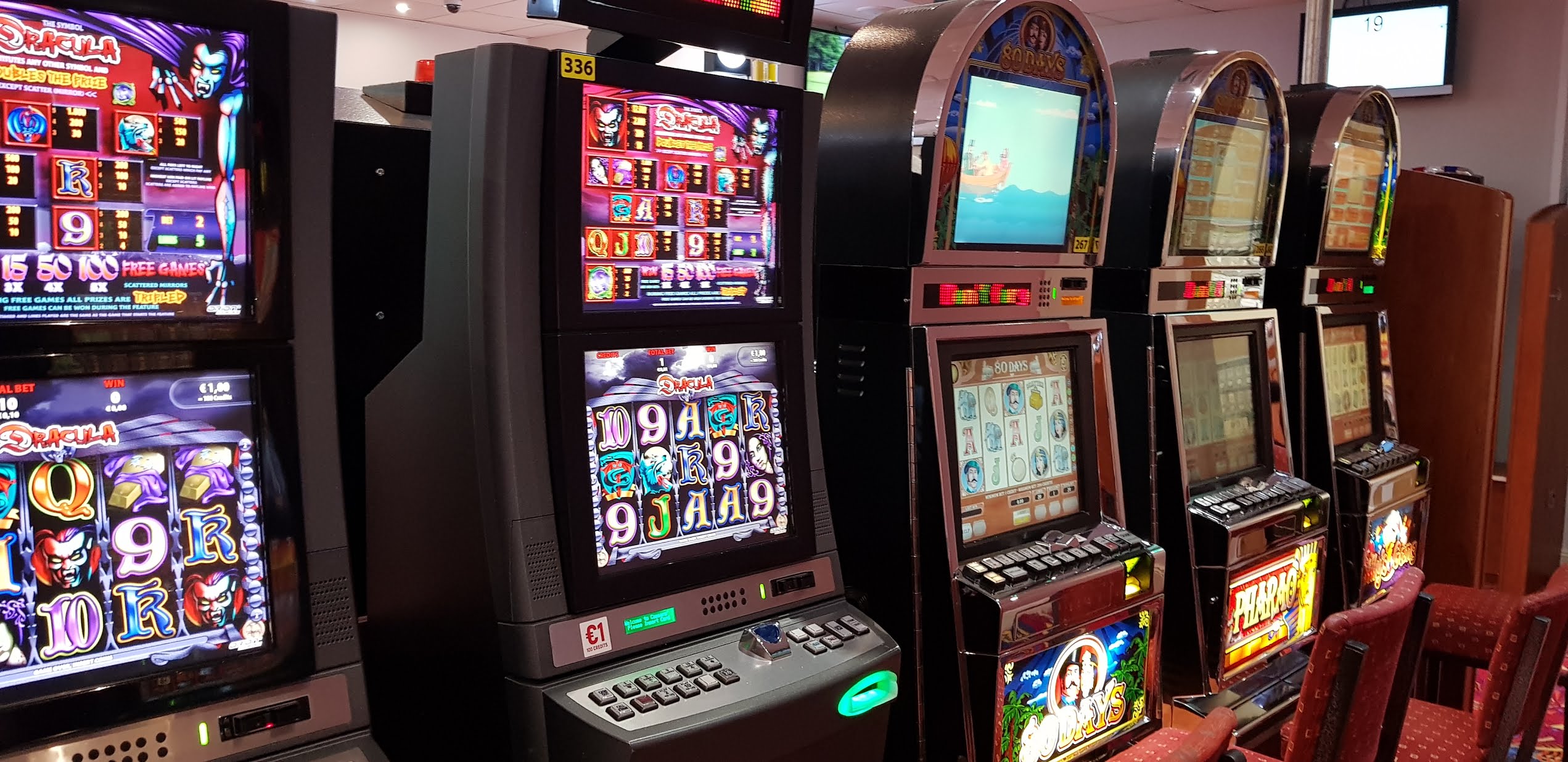 игровые автоматы в клубе
