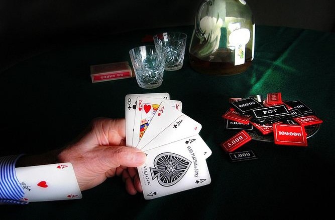 афера в игре покер