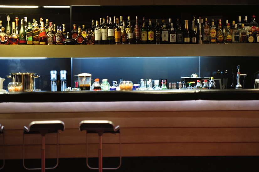 Барная стойка казино Iveria