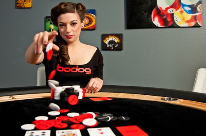Профессиональный игрок в покер Аманда Музумечи