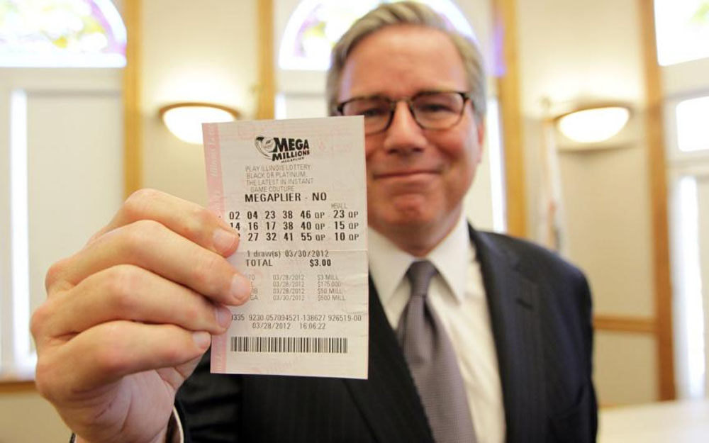 обладатель рекордного джек пота лотереи Мега Миллионс