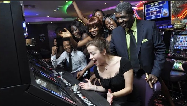 Камерун, игровые автоматы, выигрыш джек пота