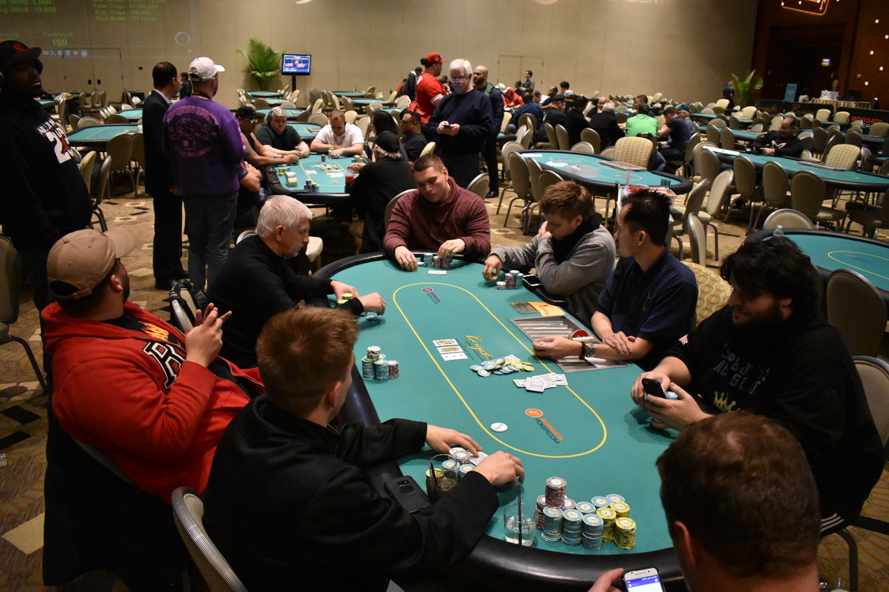 интерактивный клуб любителей покера