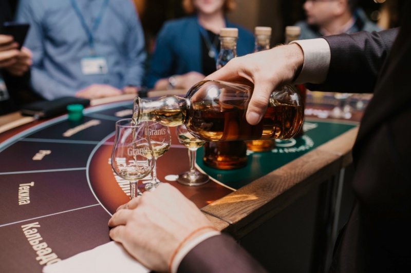 алкоголь в казино