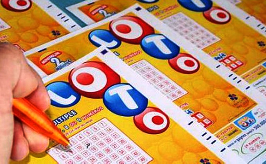 фанат лотереи Loto выиграл два джек-пота