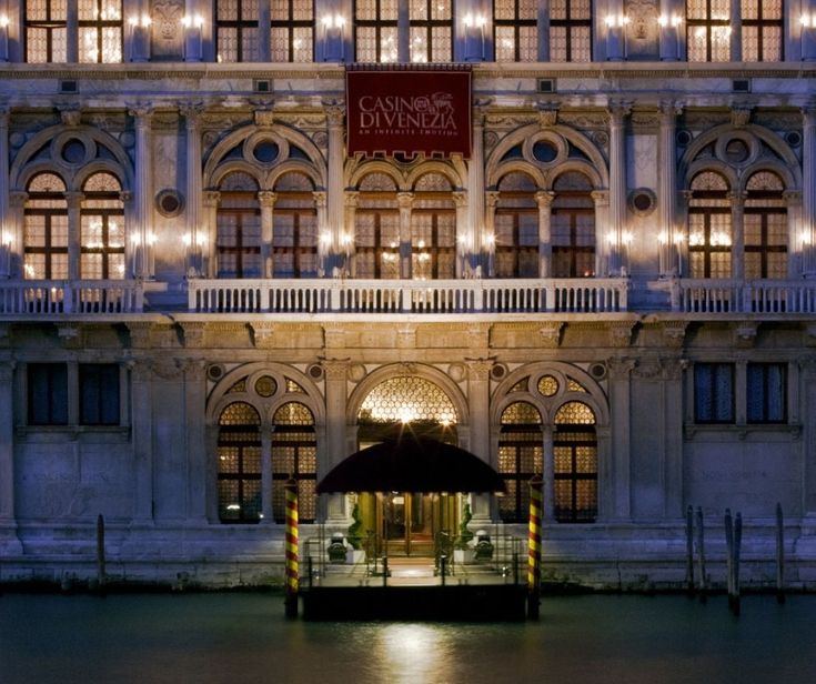 Венеция, Италия, первое в мире казино