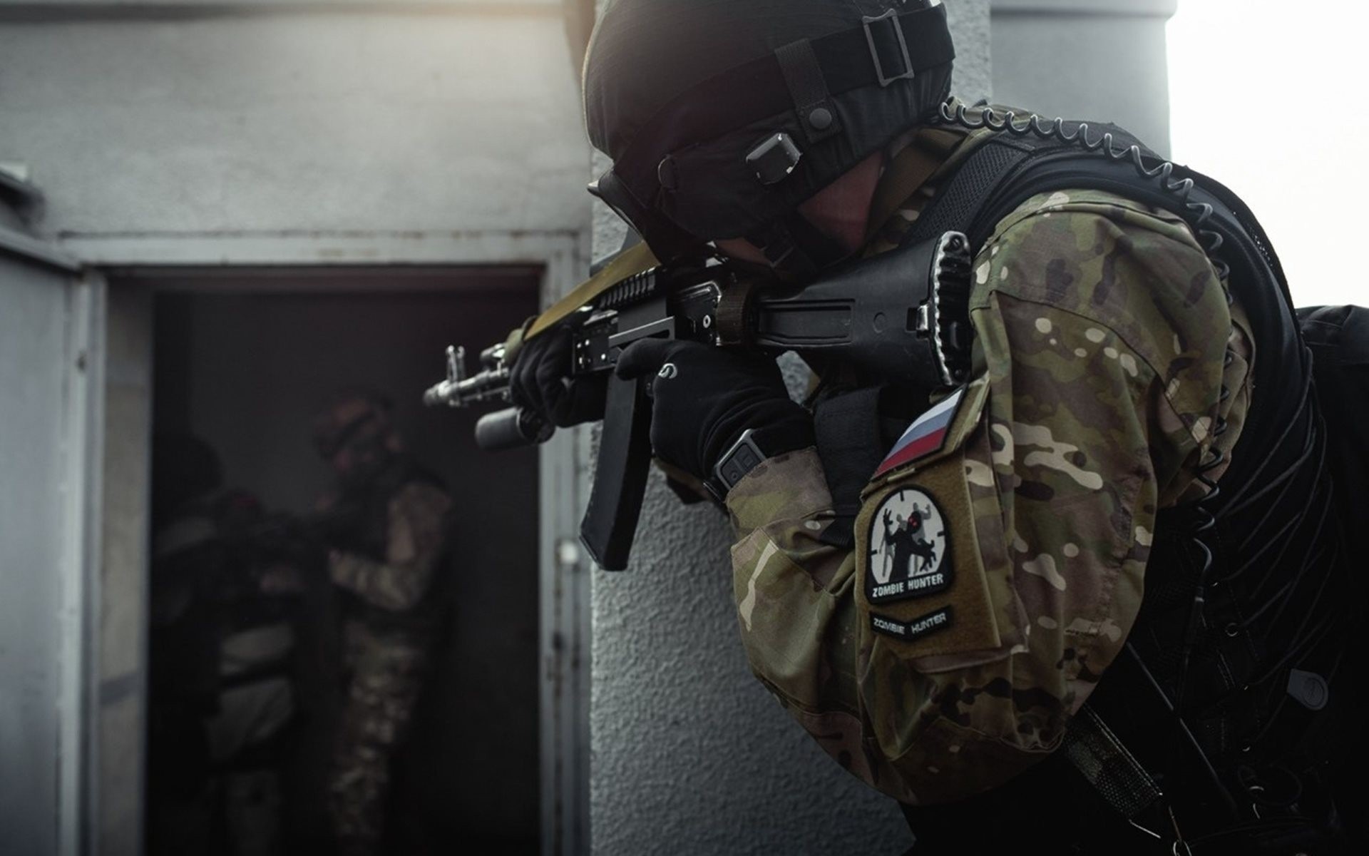 спецназ Рысь при захвате подпольного казино